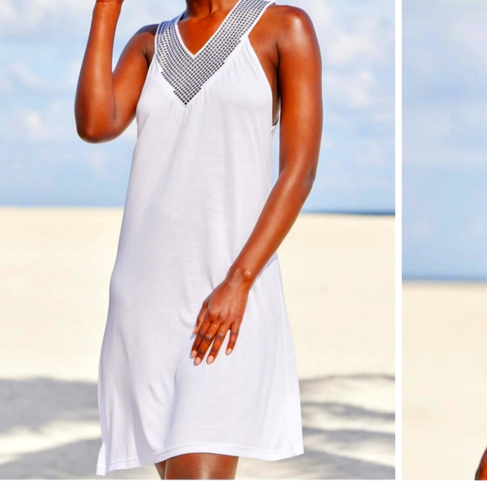 Venus NIB Elegant White Swim Cover-Up Dress with Neckline Detail
